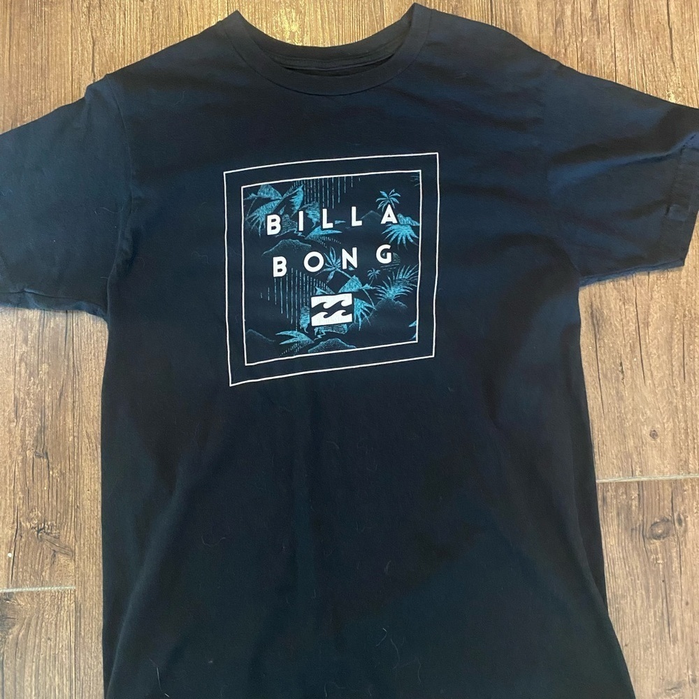 Billabong Navy Graphic Tee for Men M